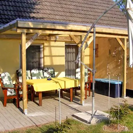 Vakantiehuis Kleines Ferienhaus In Freest